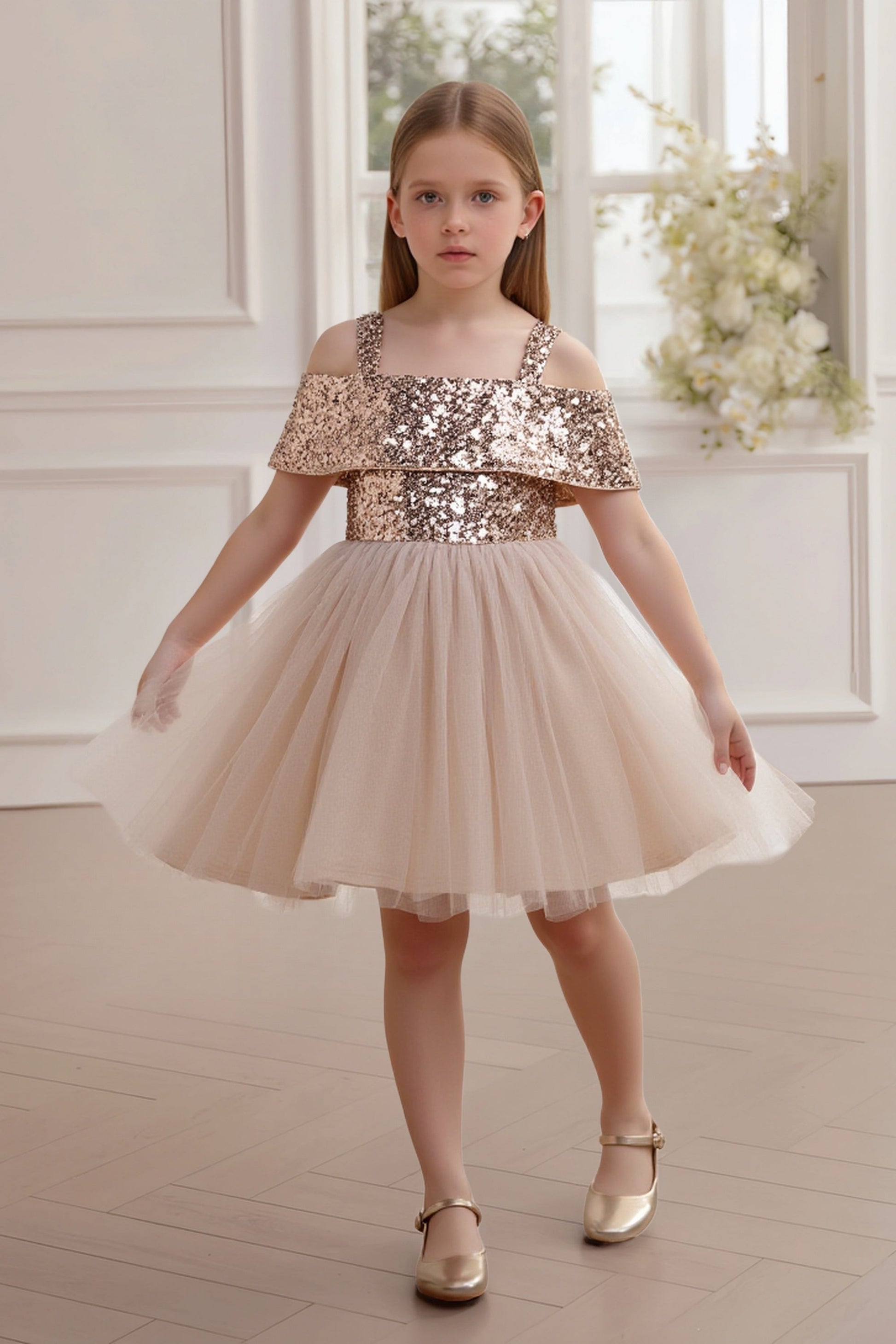 Vestito damigella bambina in tulle con paillettes e spalle