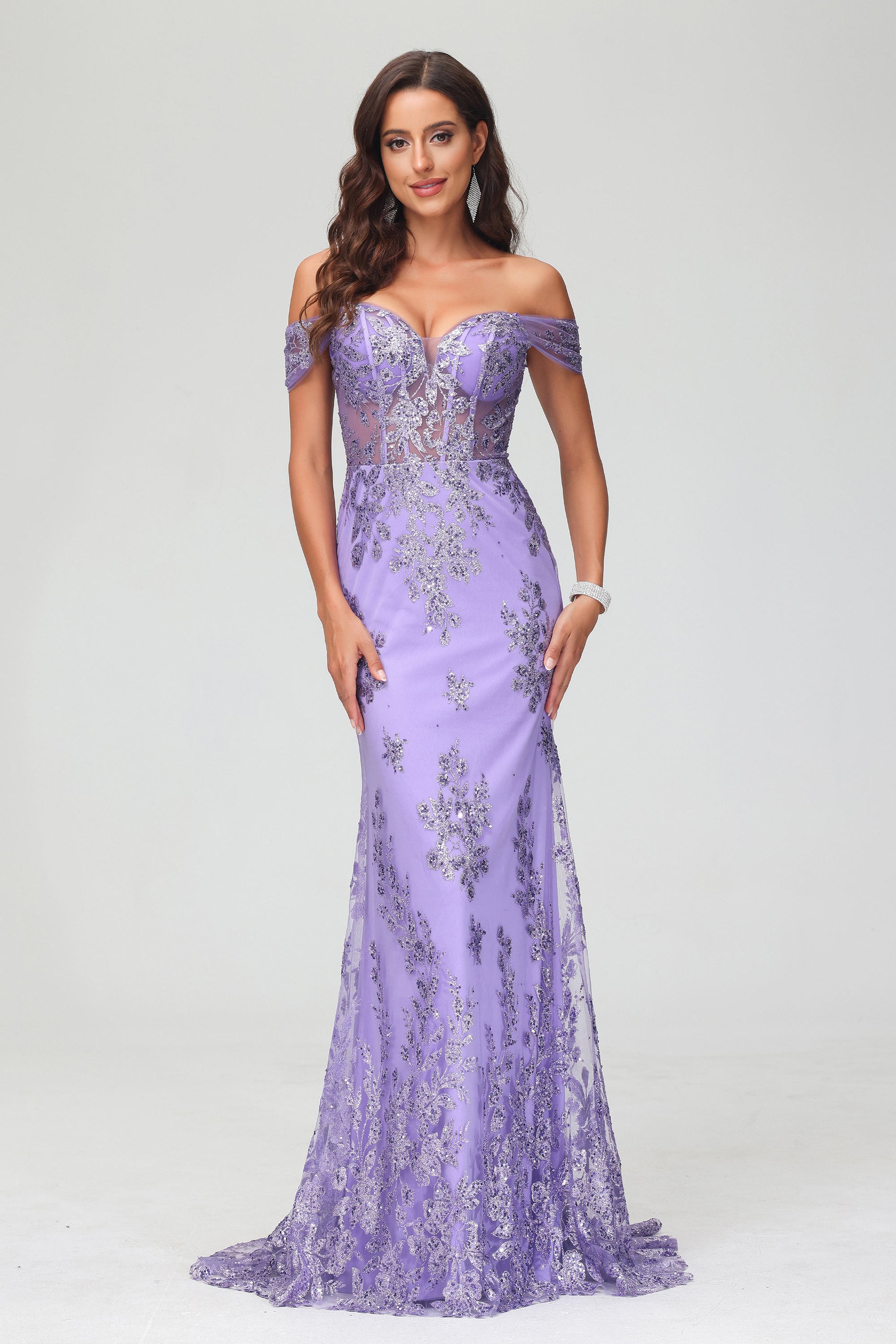 Abito lungo a sirena con spalle scoperte e strascico – DUNTERY IT