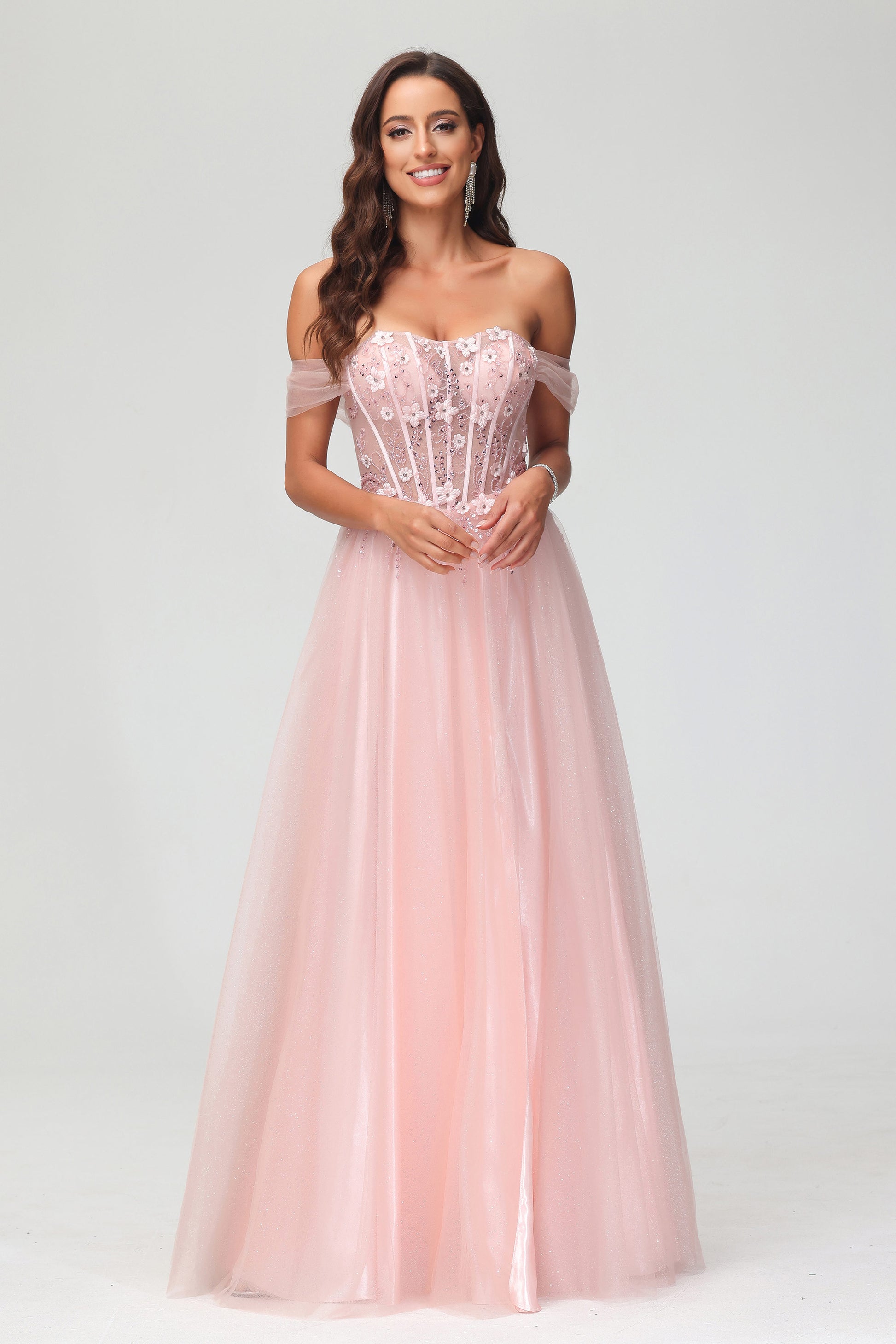 Abito da principessa lungo fino al pavimento in tulle con