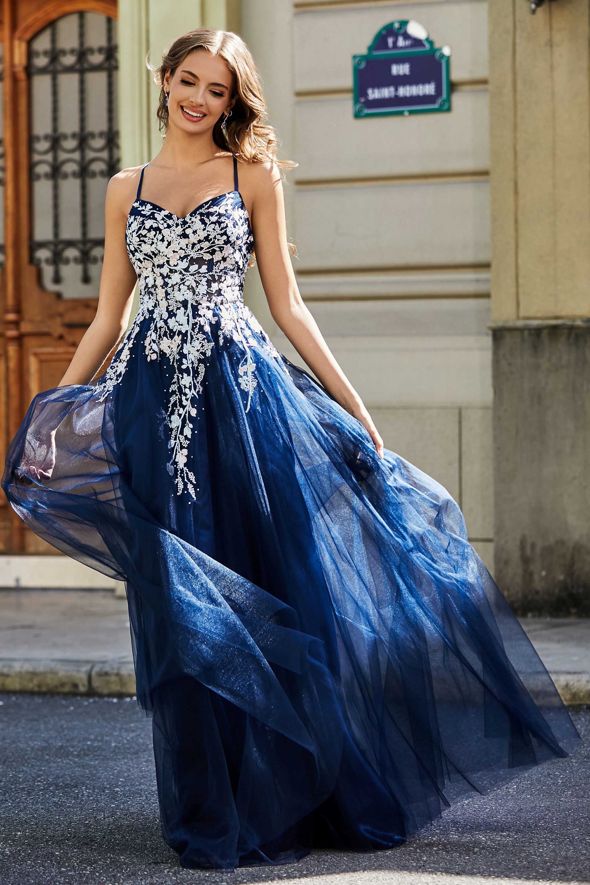 Abo Da Ballo Da Ballo In Tulle Fuori Spalla 2024 Con Corsetto Incorporato, Gonna Arruffato, Fessura Alta Azzurro Rosso Da 104,35 € | DHgate Abo Da Ballo Da Ballo In Tulle Fuori Spalla 2024 Con Corsetto Incorporato, Gonna Arruffato, Fessura Alta Azzurro Rosso Da 104,35 € | DHgate
