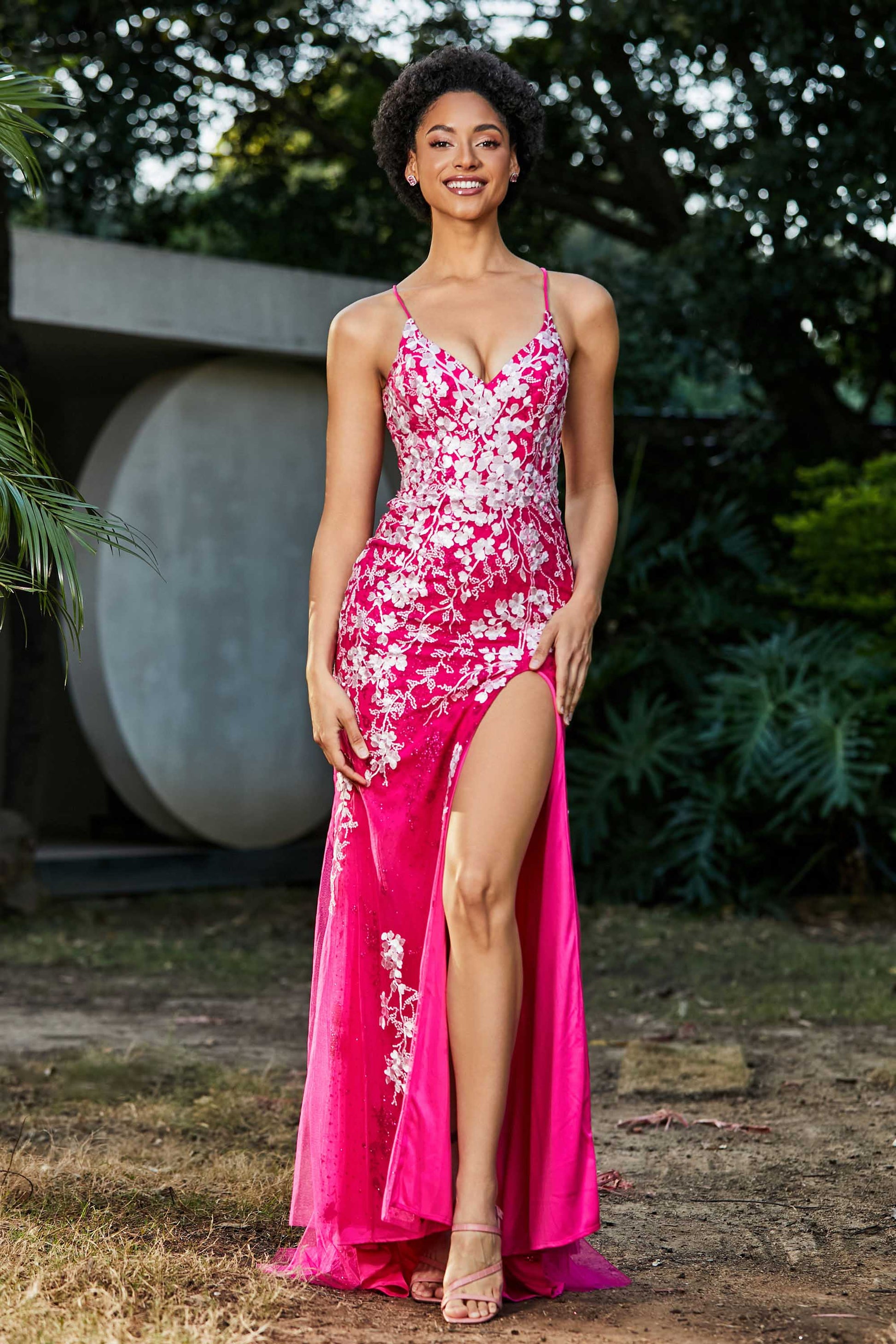 Abito Gonna Di Tulle Fucsia Abito In Tulle Con Scollo A V E