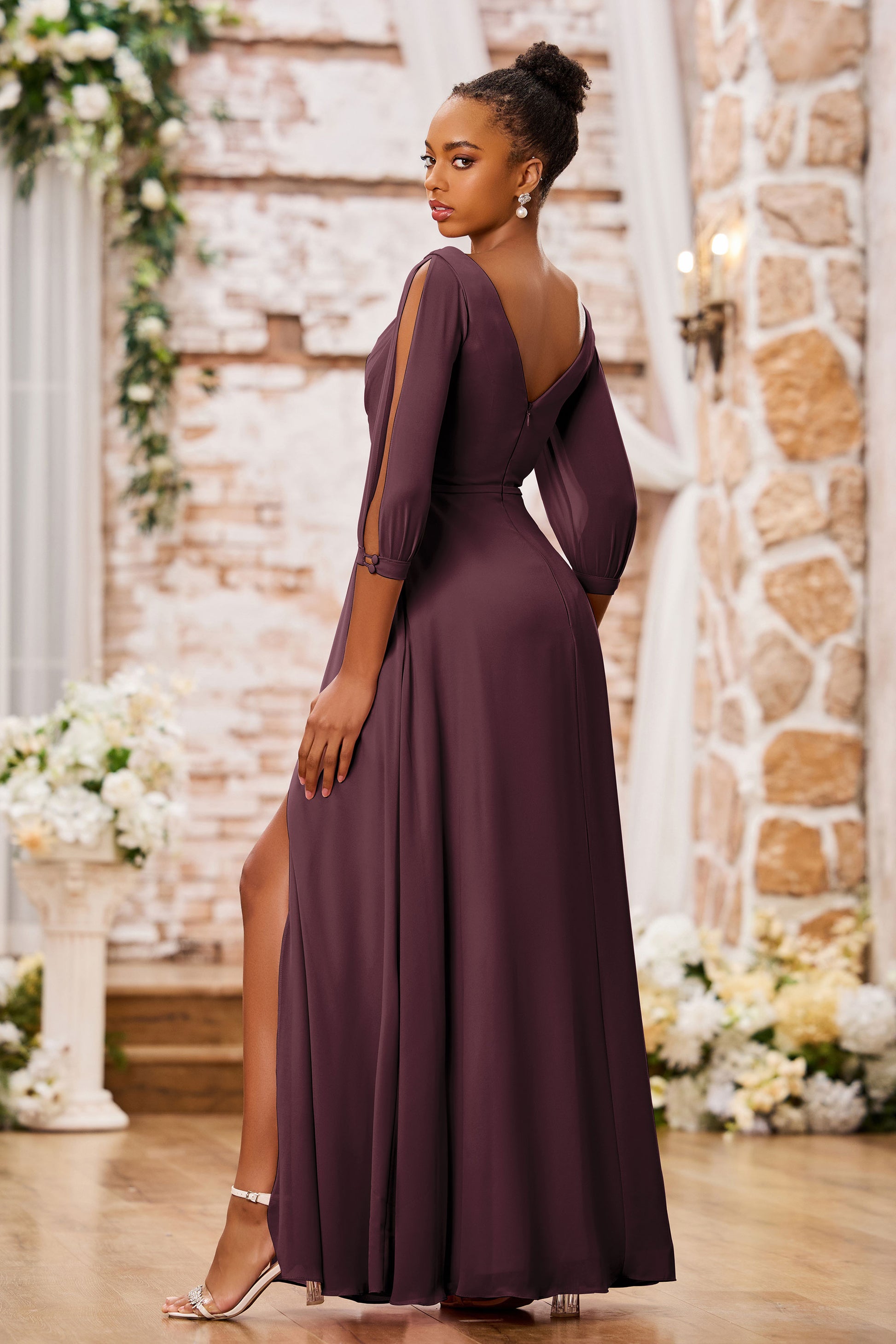 Abito lungo in raso viola, abito da damigella a maniche lunghe, abito da sera, abito con schiena scoperta, abito lungo fino al pavimento, abito da invitata al matrimonio - Italia Abito lungo in raso viola, abito da damigella a maniche lunghe, abito da sera, abito con schiena scoperta, abito lungo fino al pavimento, abito da invitata al matrimonio - Italia