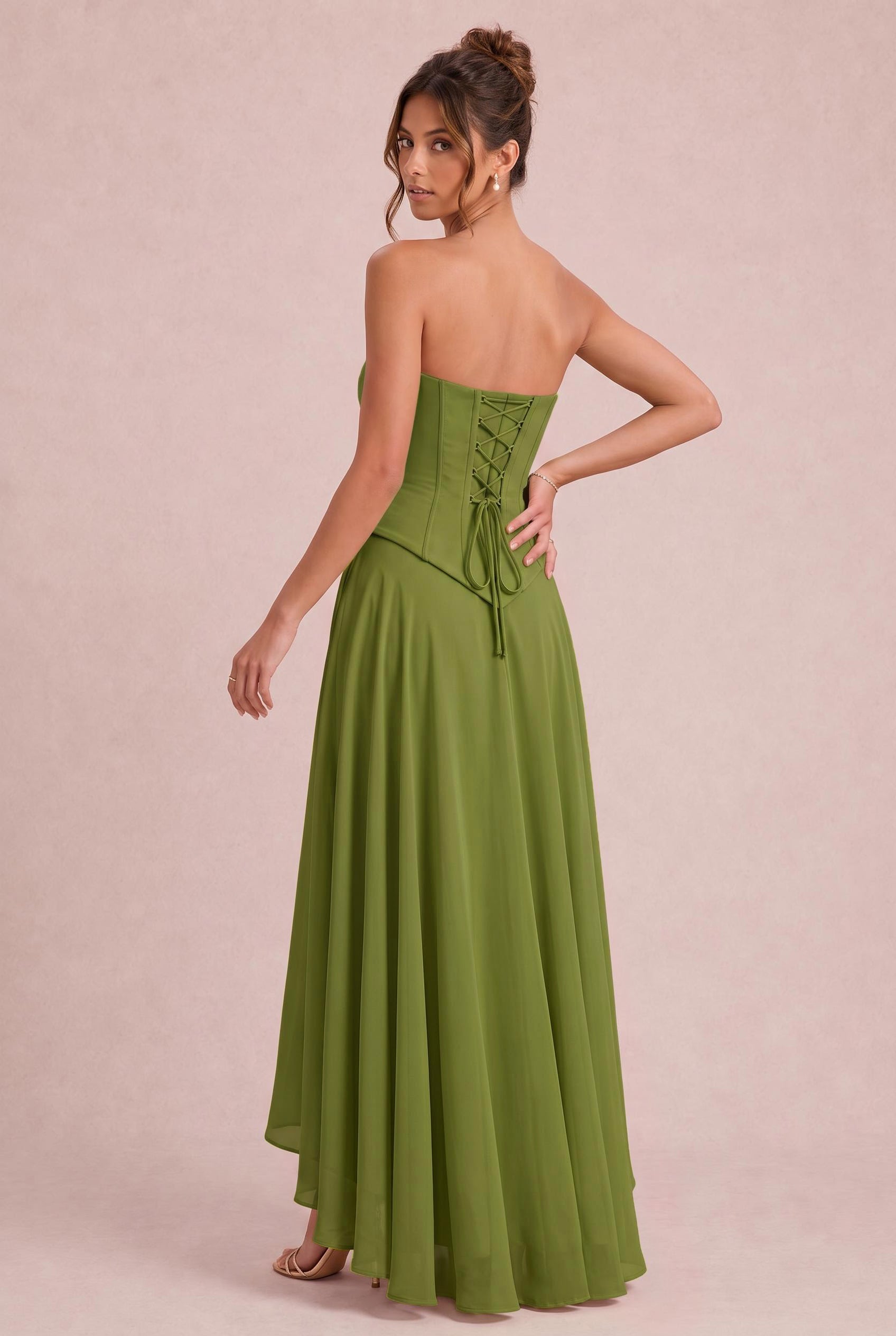 [Verde oliva]