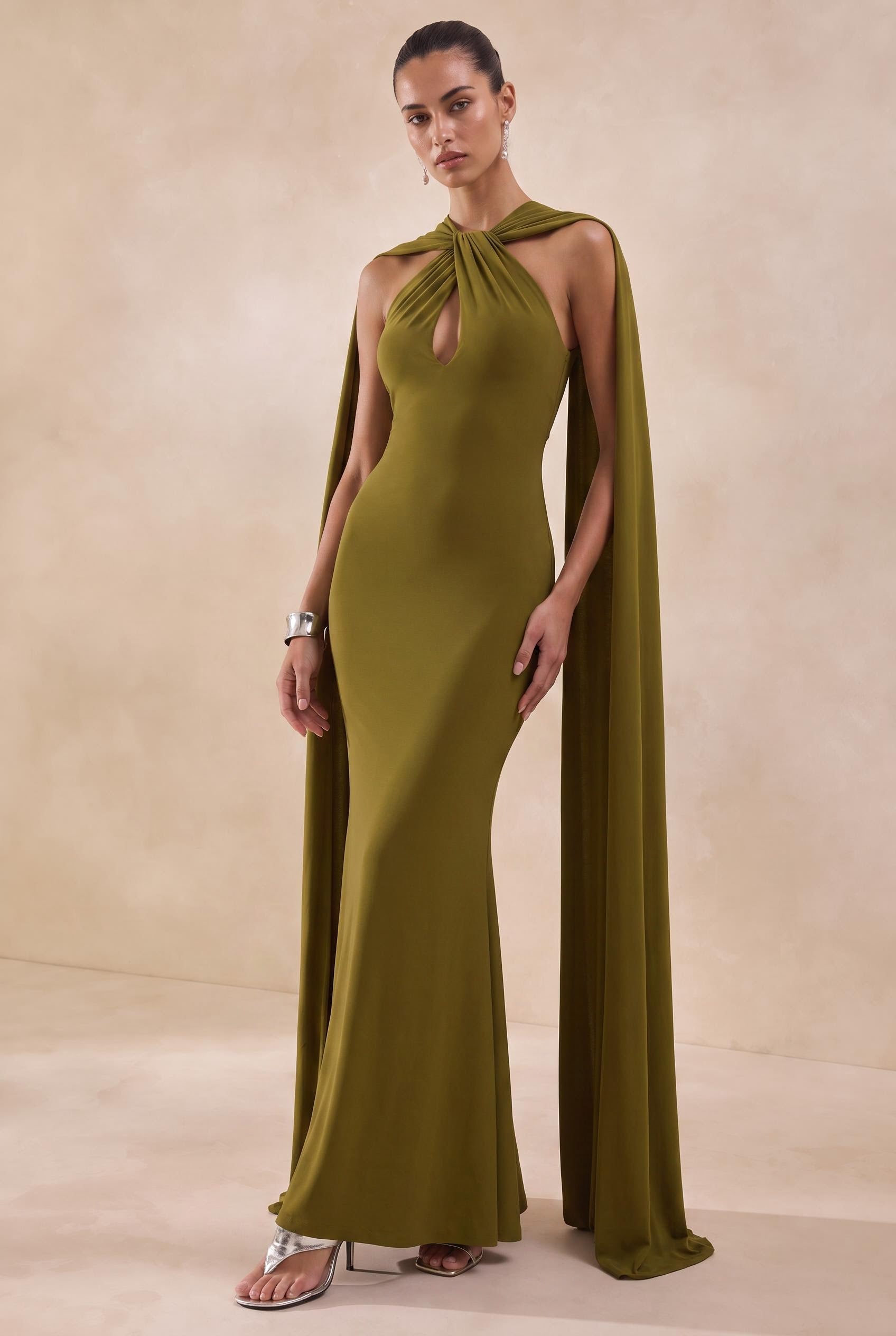 [Verde oliva]
