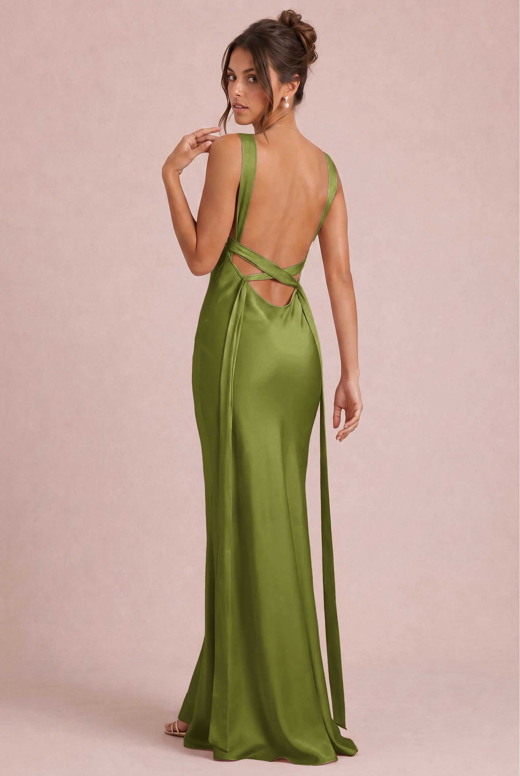 [Verde oliva]