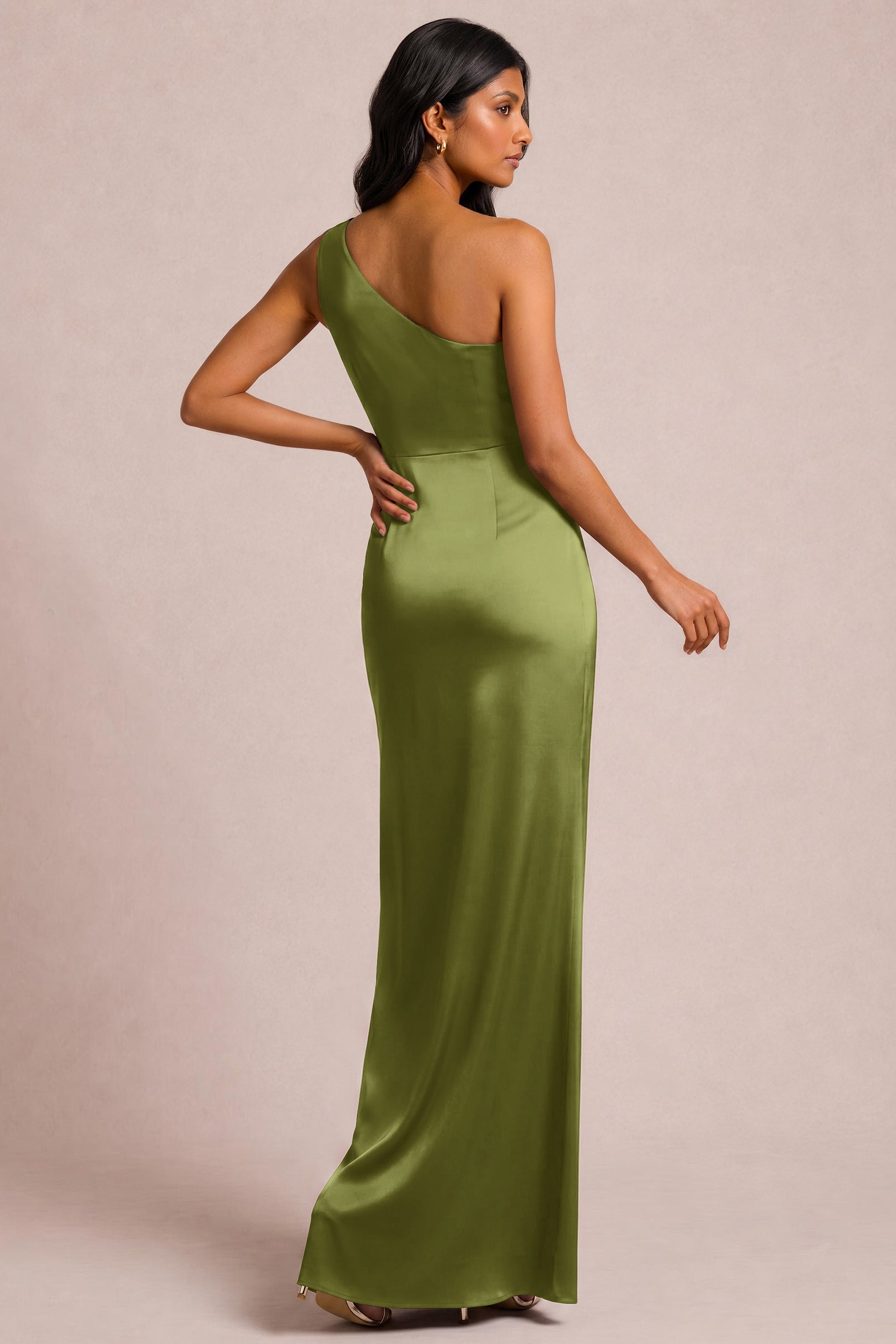 [Verde oliva]