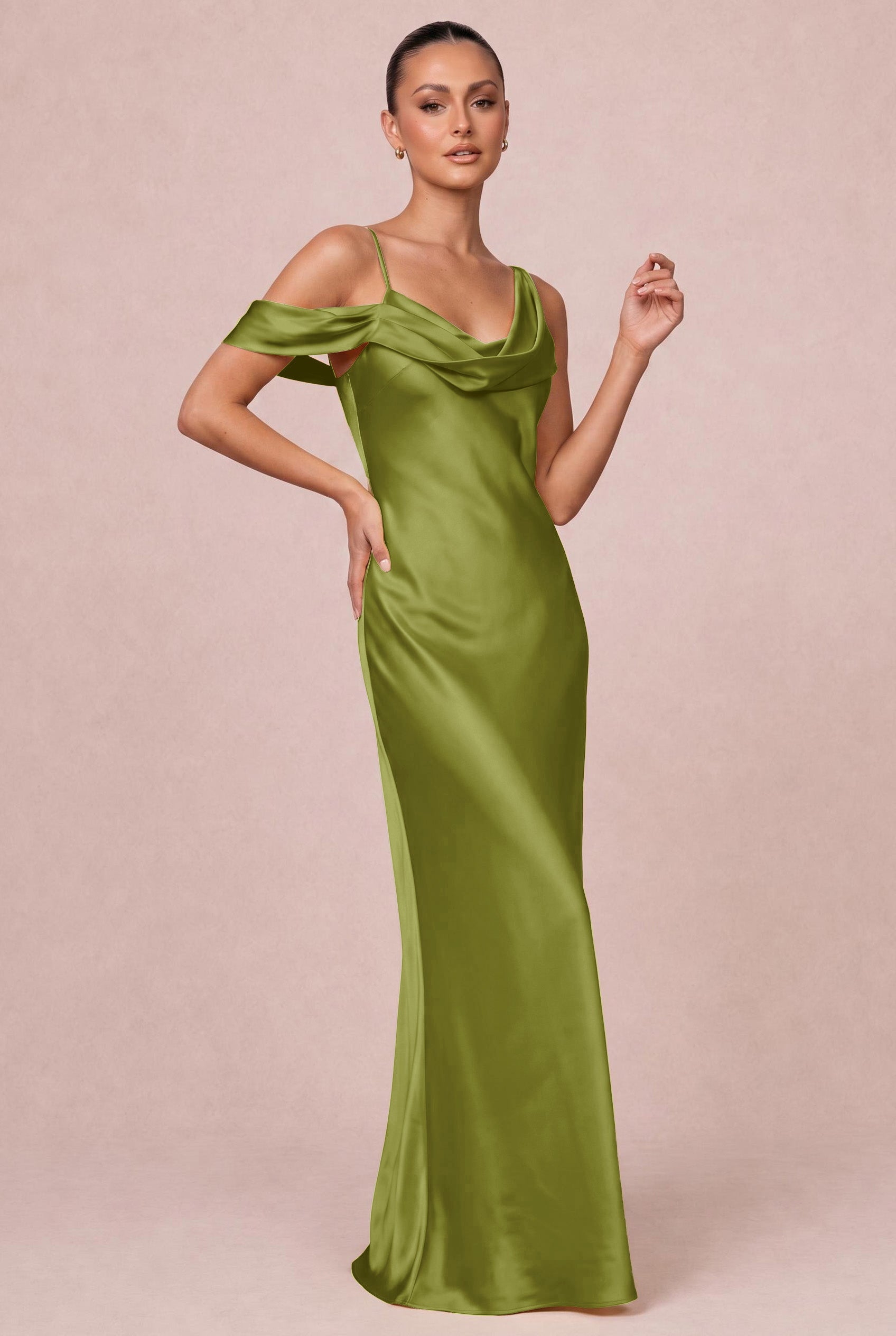 [Verde oliva]