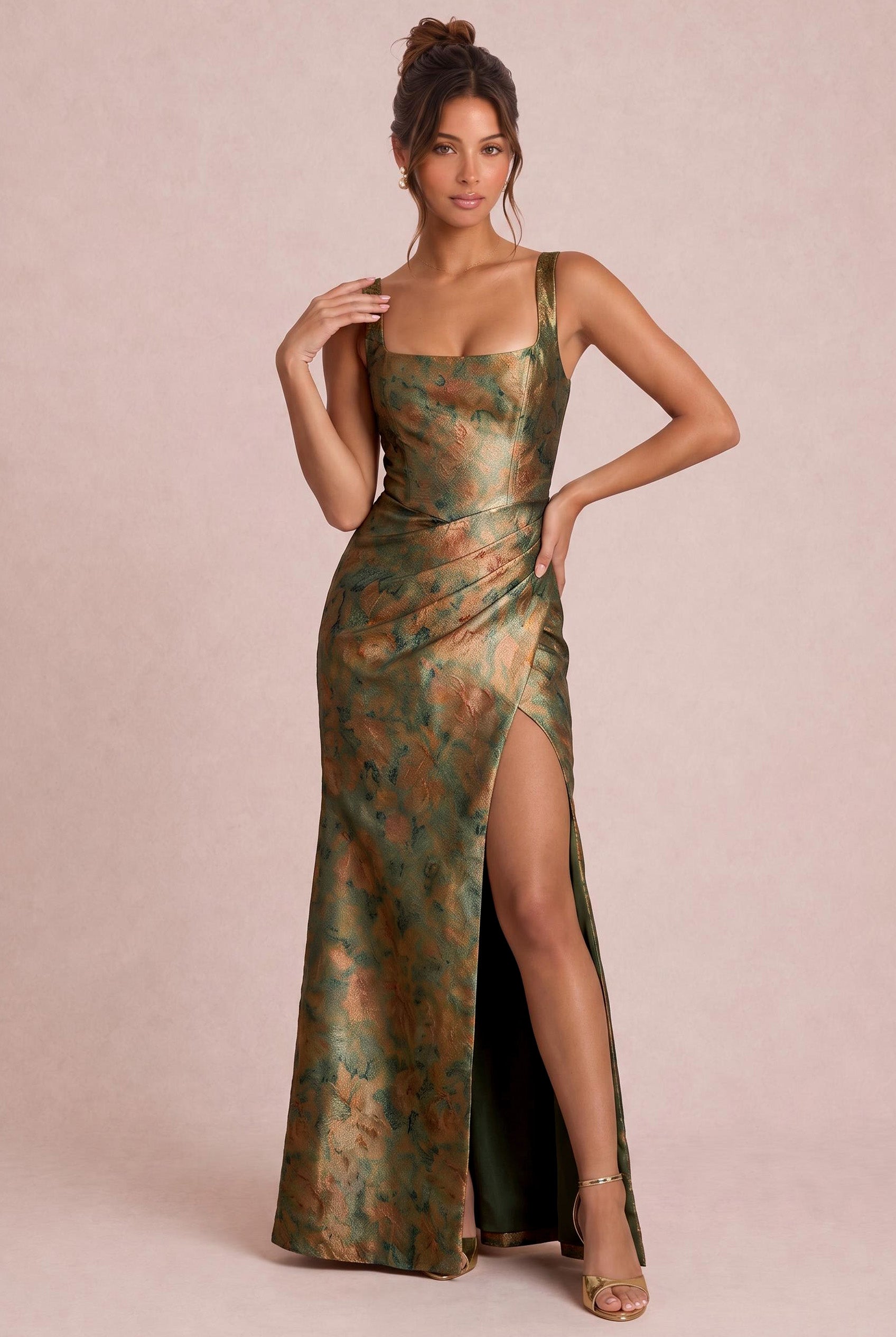 [Floreale verde e oro]