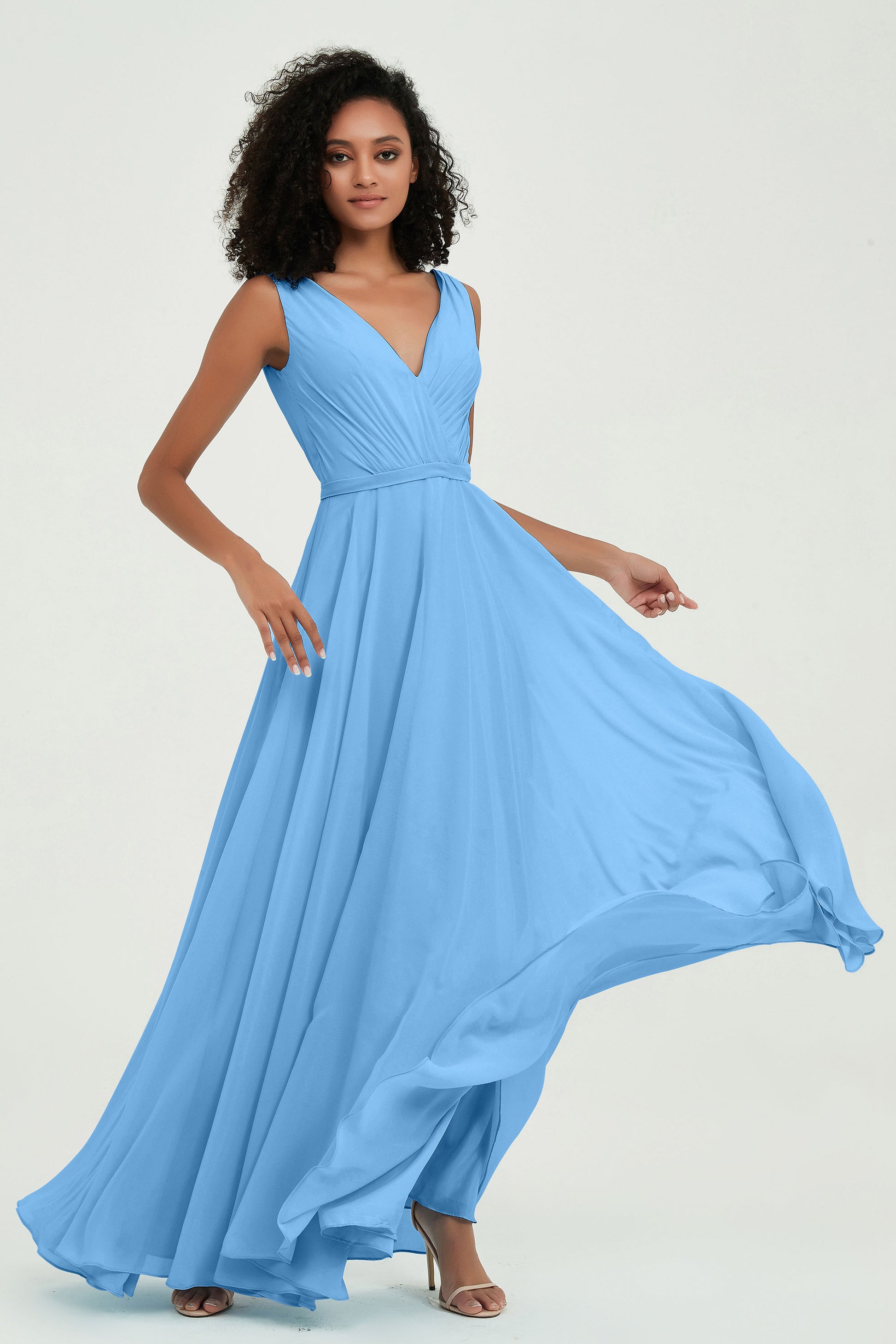 Abito damigella A-line lungo in chiffon senza maniche con scollo a